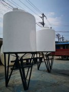 大容量锥底塑料水箱容器产品中心